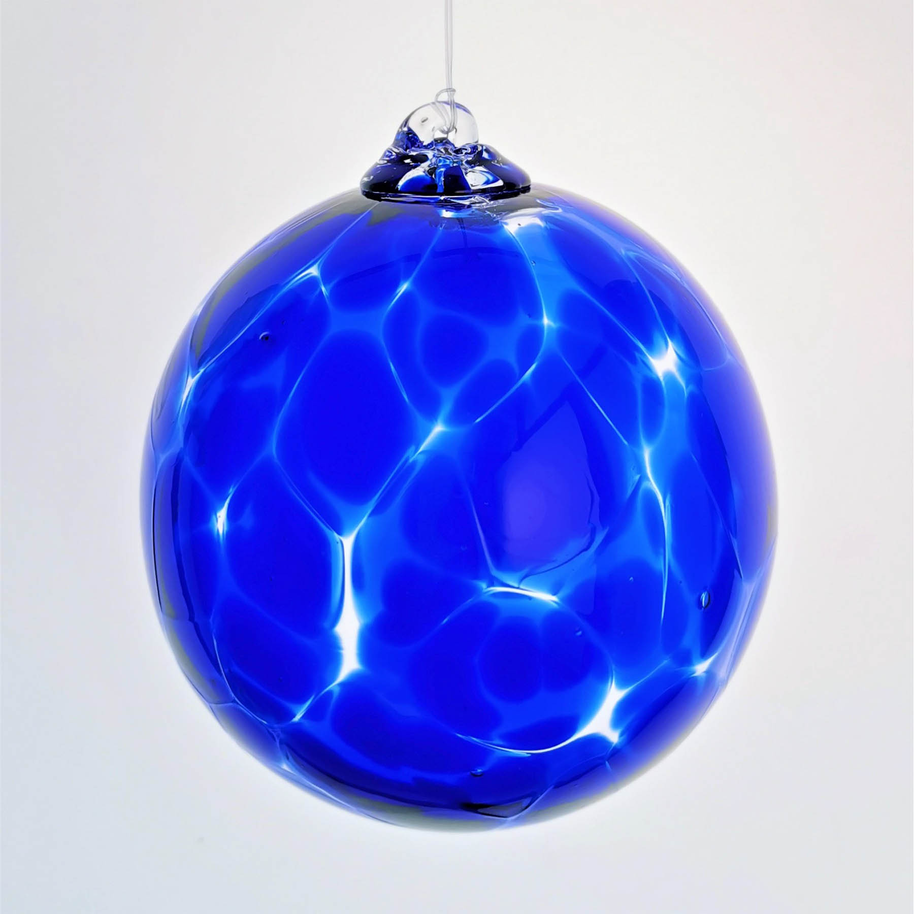 Boule de Noël bleu foncé transparent